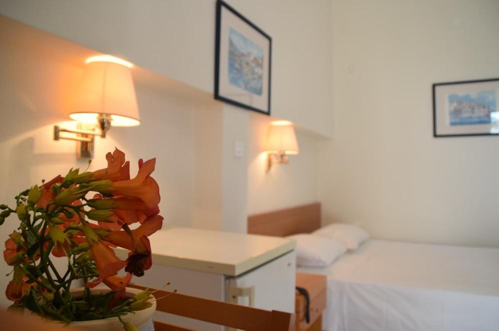Attica Hotel Ephie Vathí Exteriér fotografie