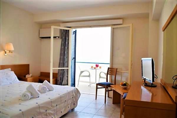 Attica Hotel Ephie Vathí Exteriér fotografie